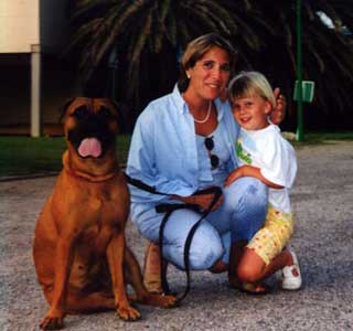 Anecdotas de Castro-Castalia Bullmastiffs, Terra, la reina de las alturas, Castro-Castalia Bullmastiffs